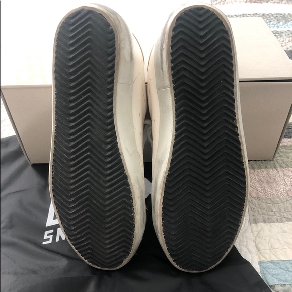 Superstar - Picture 3 of 6